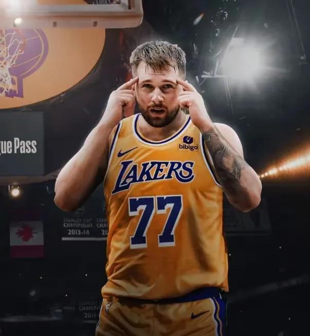 球队外教离职消息引发赛季动荡 球队外教离职消息引发赛季动荡