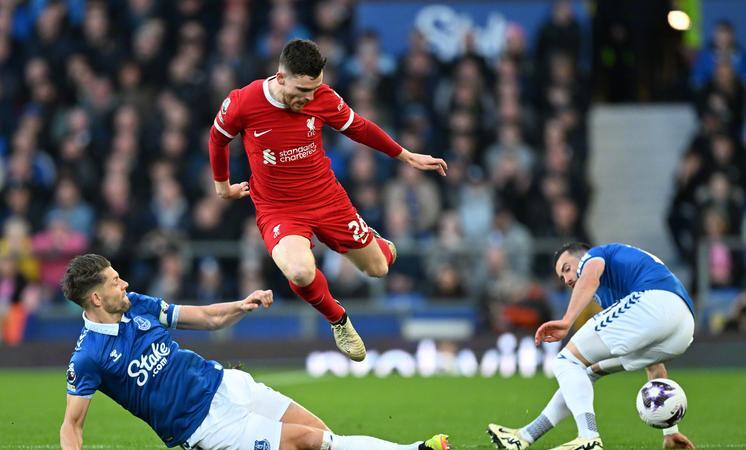 关于曼城客场被逼平稳固榜首位置的信息 关于曼城客场被逼平稳固榜首位置的信息