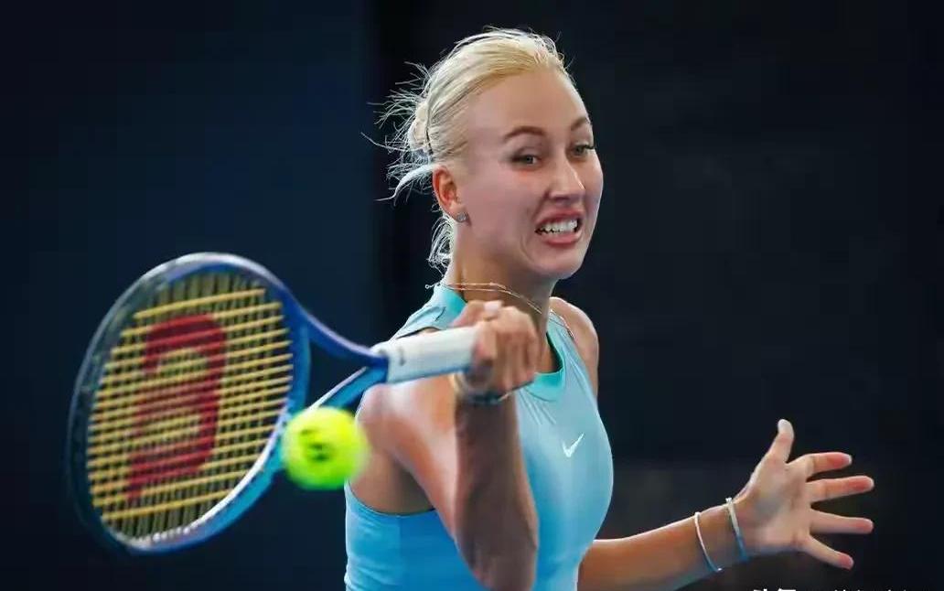 俄罗斯选手在比赛中遭遇困难 俄罗斯选手在比赛中遭遇困难