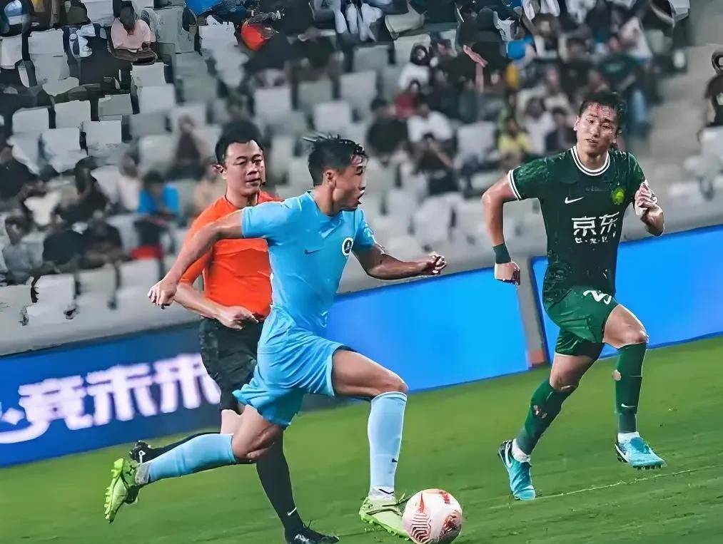 北京队球员努力奋斗全力以赴 北京队球员努力奋斗全力以赴