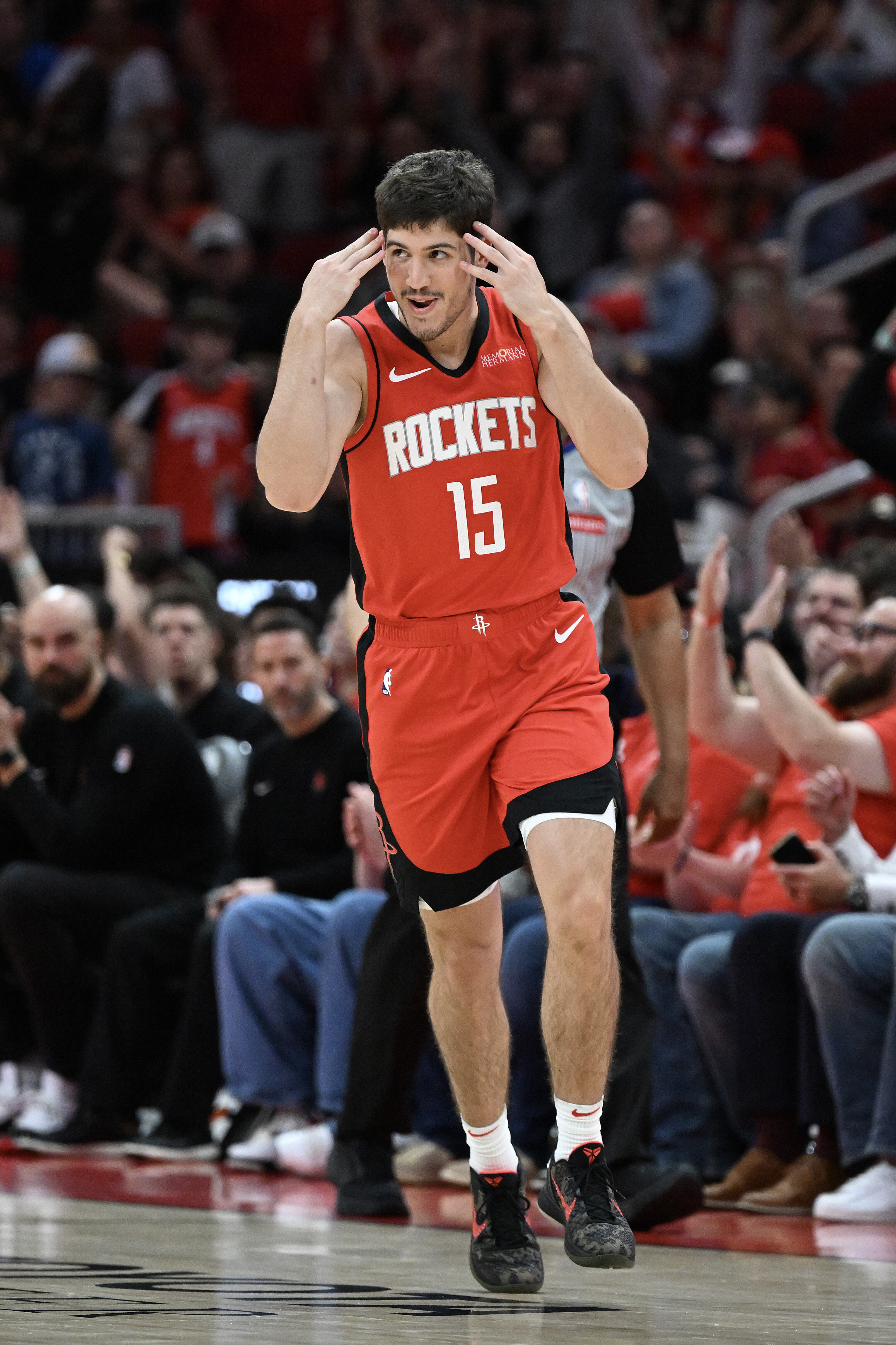 关于火箭锋线大将重伤，或将影响球队季后赛希望的信息