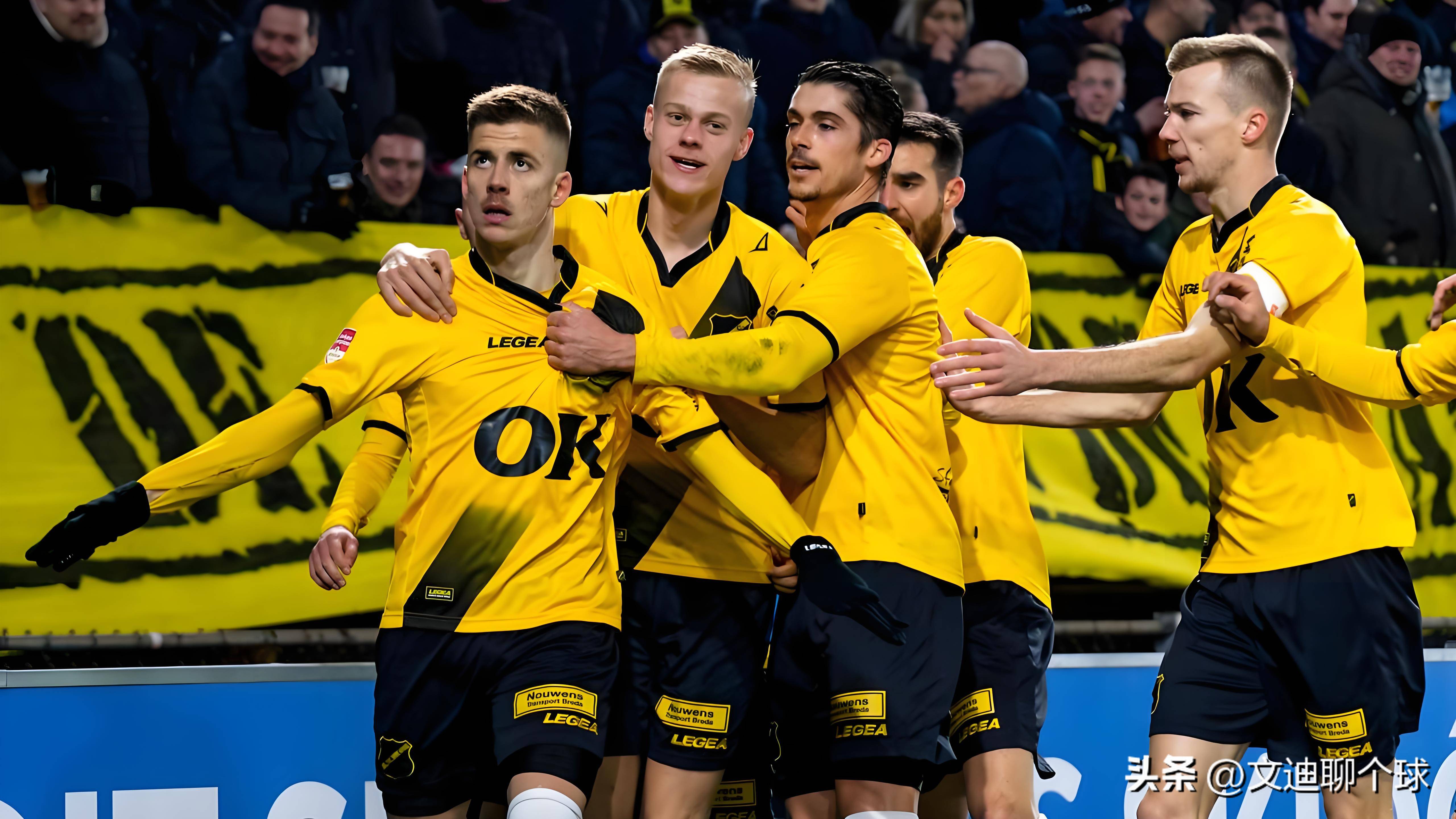 包含精彩足球赛事迎来高潮，女球员风采动人的词条