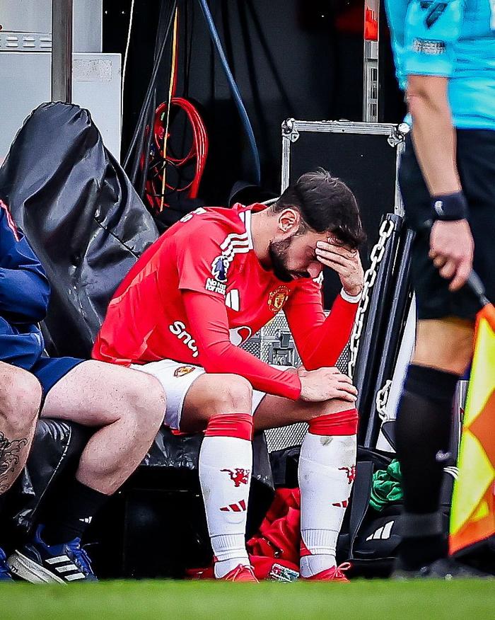 纽卡斯尔联主场输给曼联,遭遇联赛连败 纽卡斯尔联主场输给曼联,遭遇联赛连败