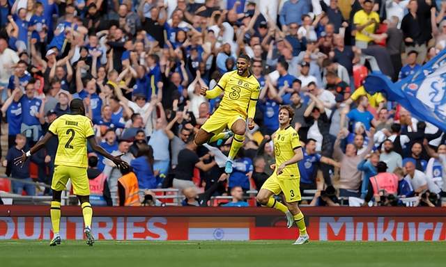 诺里奇主场告捷，保级前景渐现曙光