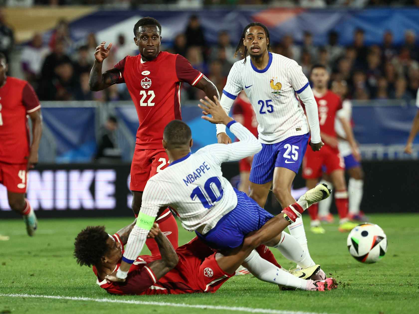 斯洛伐克客场战平俄罗斯,争取淘汰赛资格 斯洛伐克客场战平俄罗斯,争取淘汰赛资格