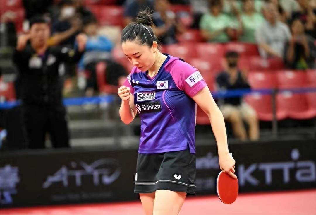 关于沙尔克新星崭露头角,成为球队中流砥柱的信息 关于沙尔克新星崭露头角,成为球队中流砥柱的信息