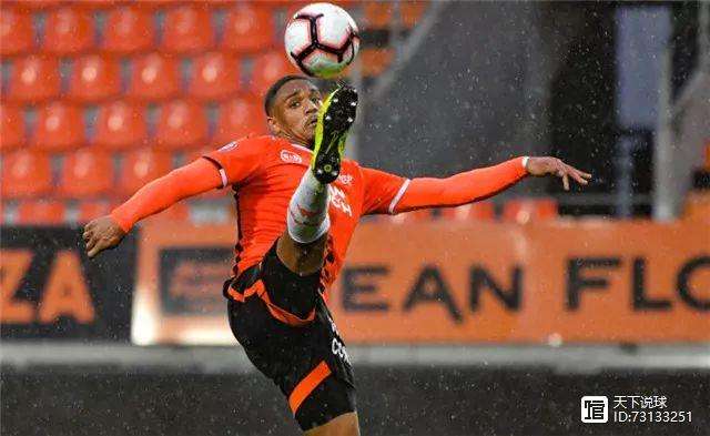 包含阿雅克肖球员实力不减,冲击榜首的词条 包含阿雅克肖球员实力不减,冲击榜首的词条