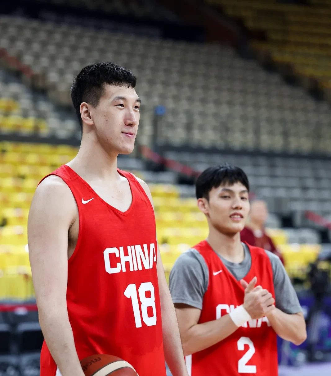 杰出球员在亚洲联赛上展现技术实力 杰出球员在亚洲联赛上展现技术实力