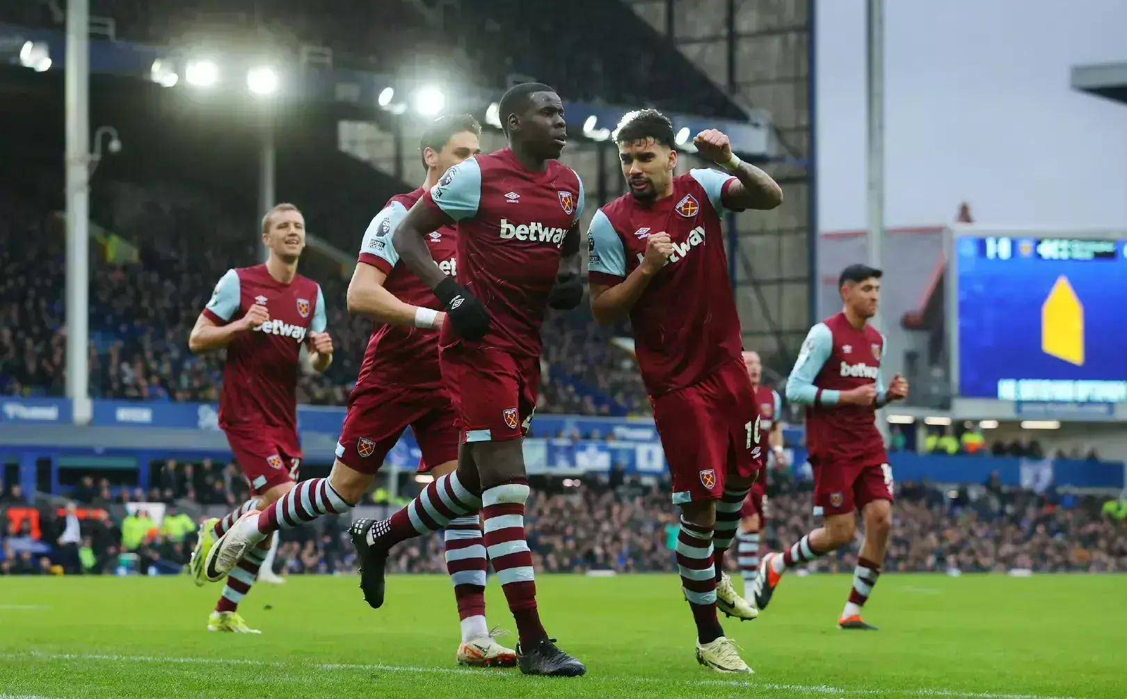 利兹联击败强敌,球员士气高涨 利兹联击败强敌,球员士气高涨