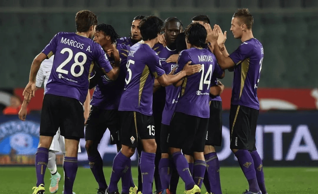 热那亚意外战胜劲旅,令人惊讶 热那亚意外战胜劲旅,令人惊讶