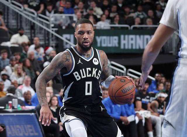 字母哥率队击败魔术，狂轰40分创纪录